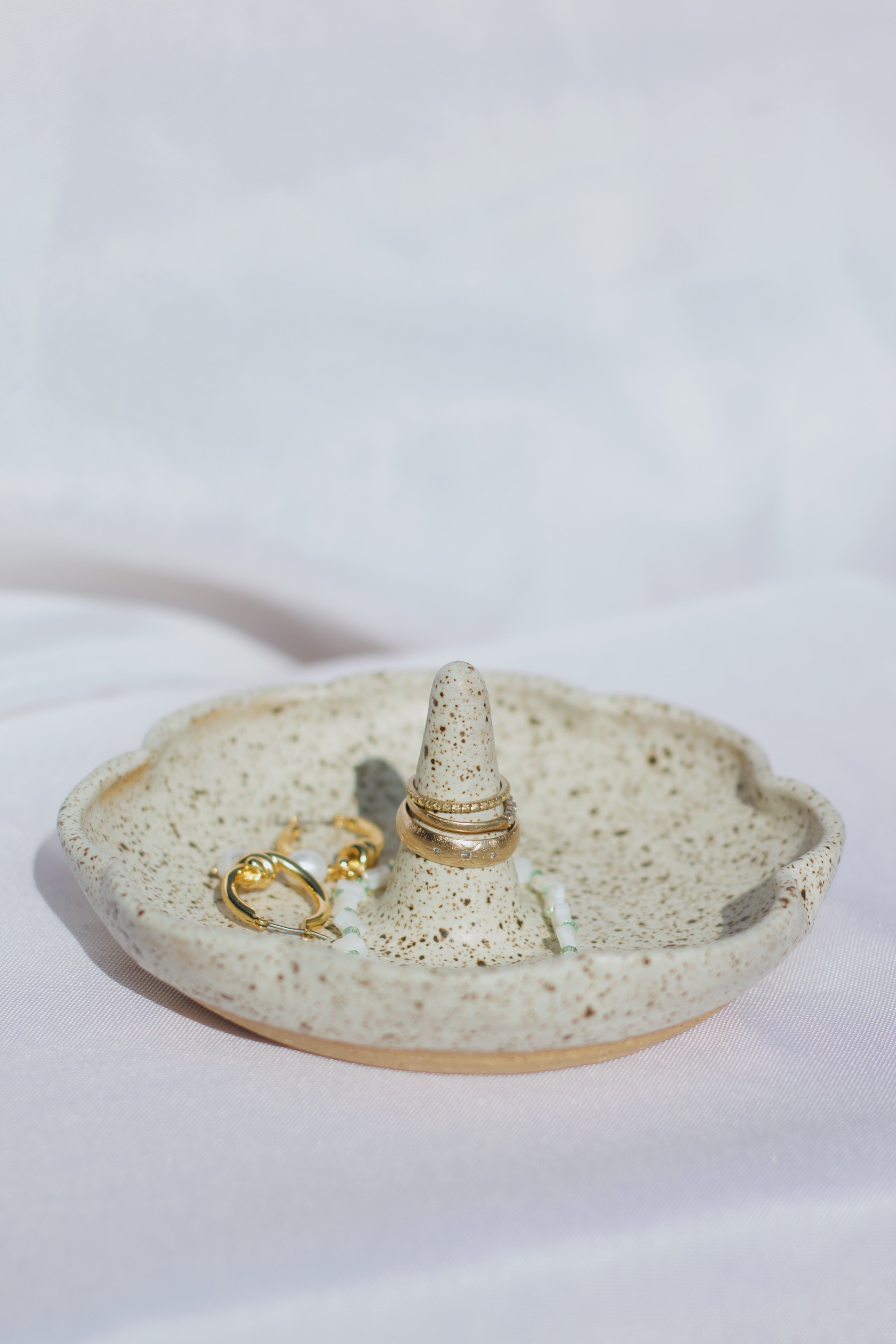Speckled Ring Holder