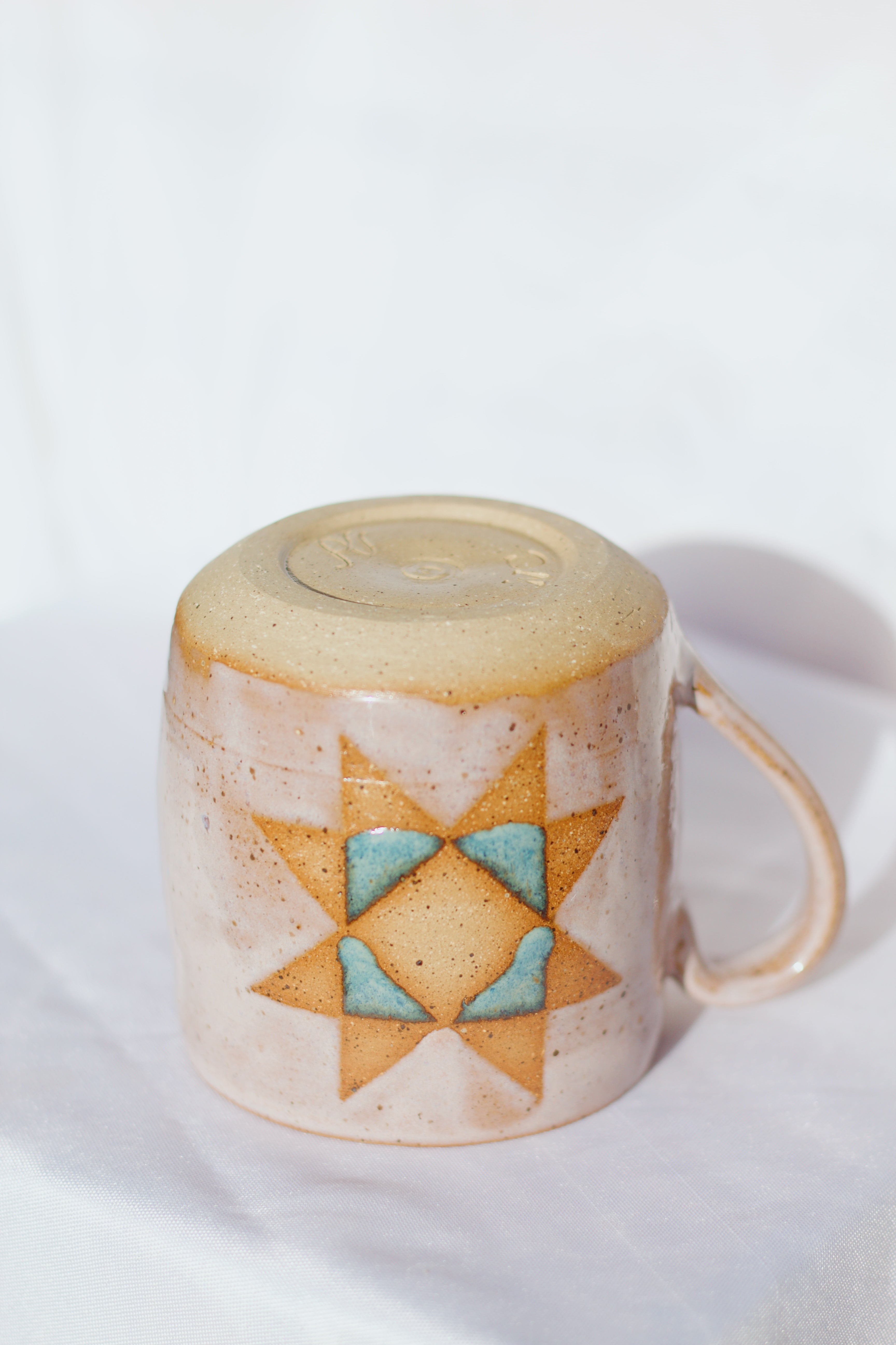 Barn Quilt Mug - 16 oz