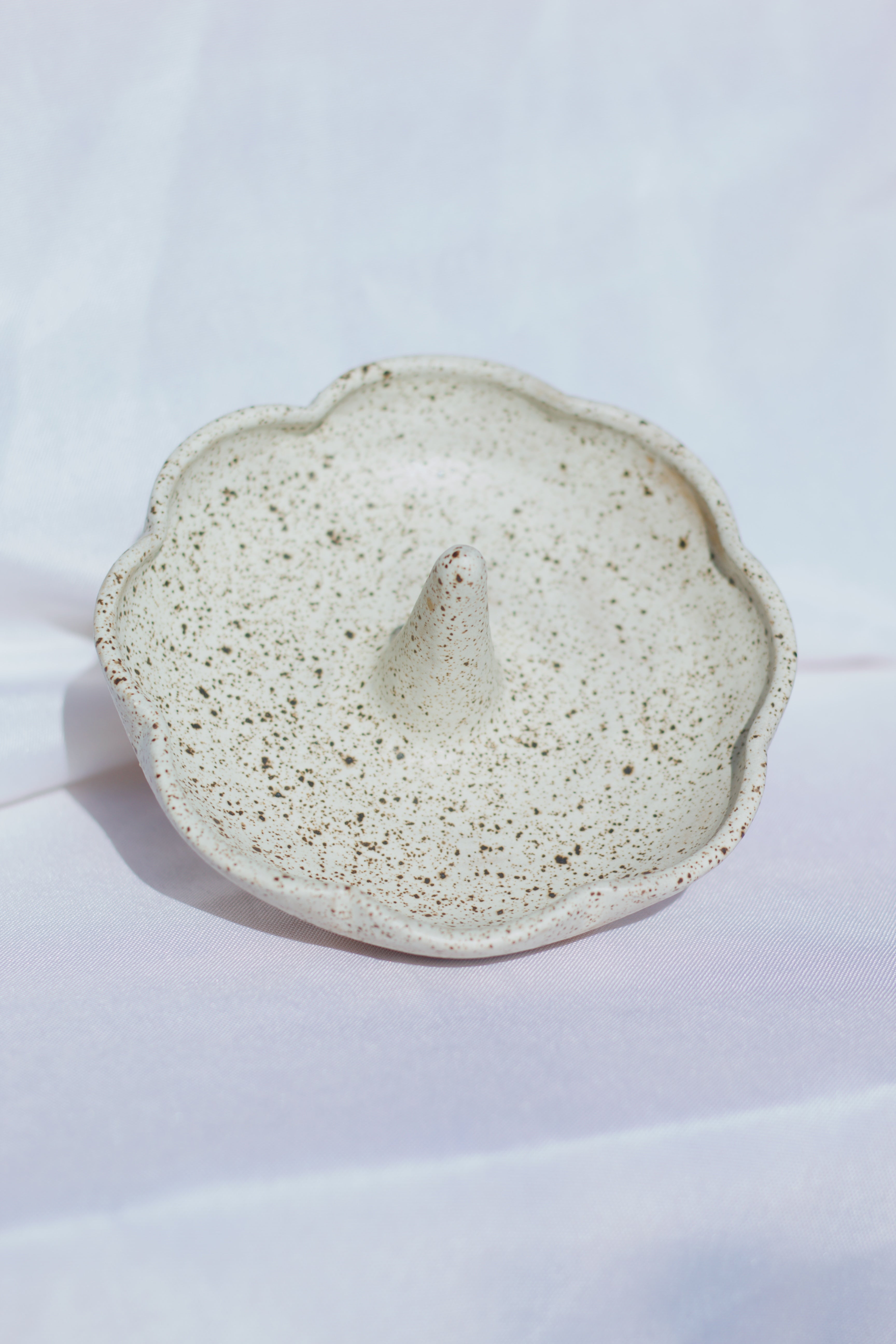Speckled Ring Holder