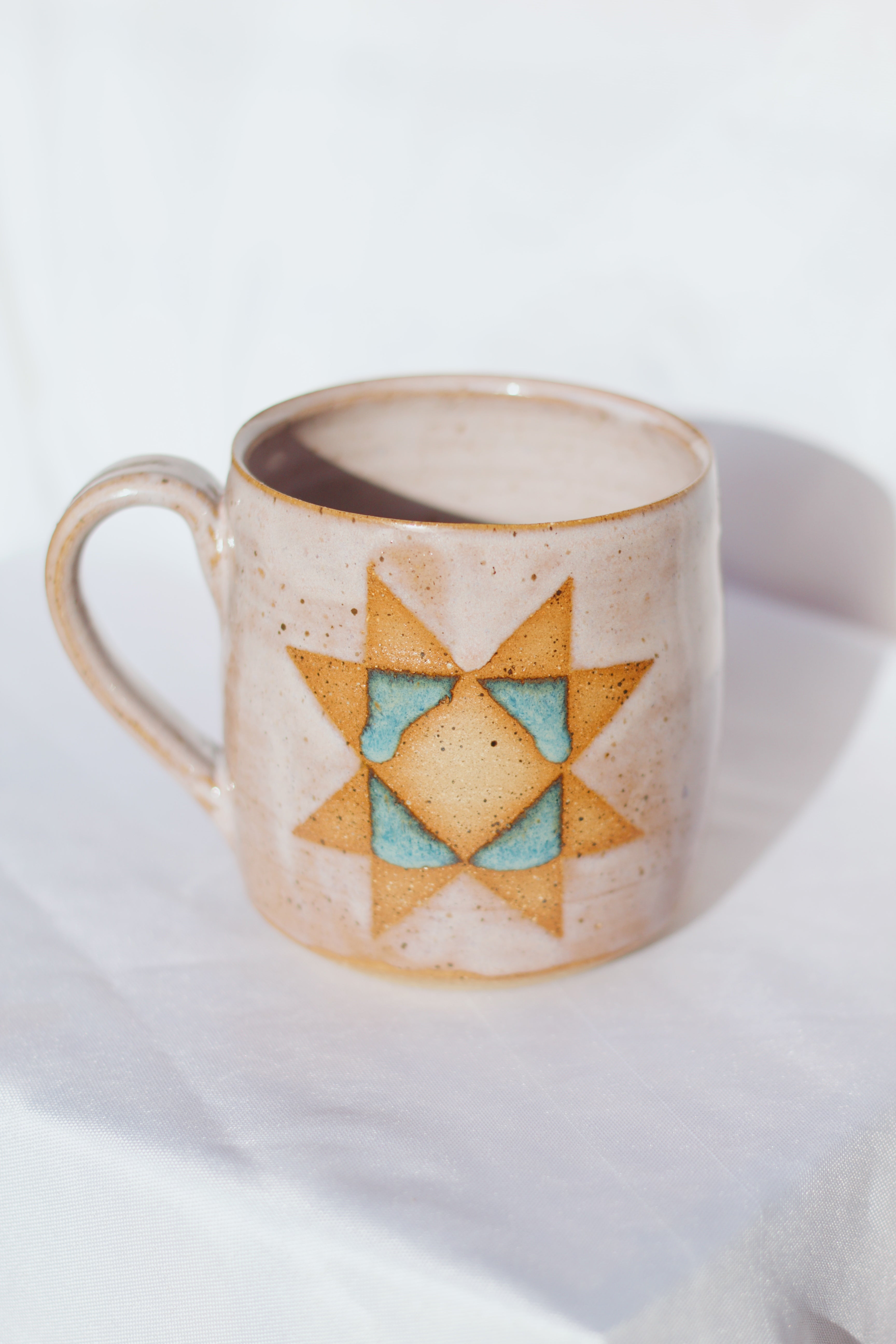 Barn Quilt Mug - 16 oz